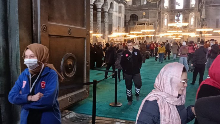 Ayasofya Camii'nin İmparator Kapısı onarıldı