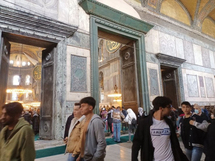 Ayasofya Camii'nin İmparator Kapısı onarıldı