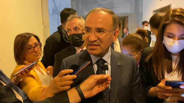 Bakan Bozdağ: Teröristlere nefes aldırılmayacak