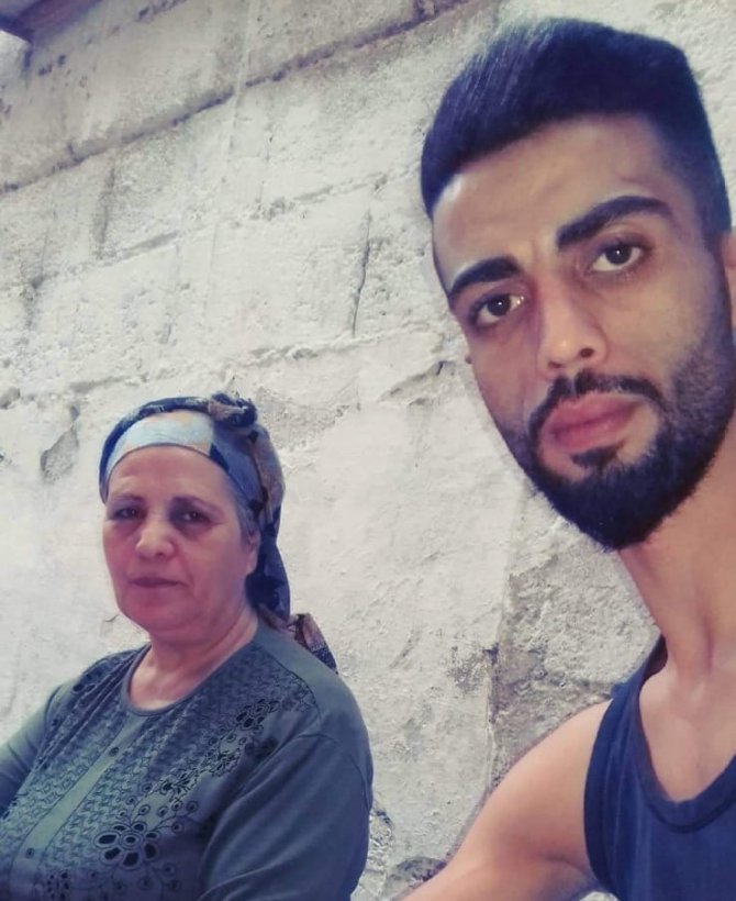 Berber koltuğunda öldürülen gencin annesinden şok iddialar