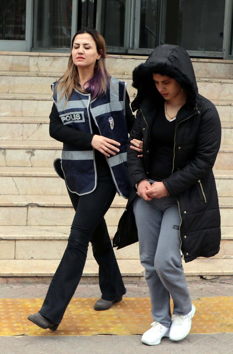 Hırsızlıktan 61 yıl hapisle aranan kadın yakalandı