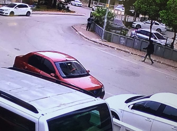 Kapkaççı dehşeti kamerada