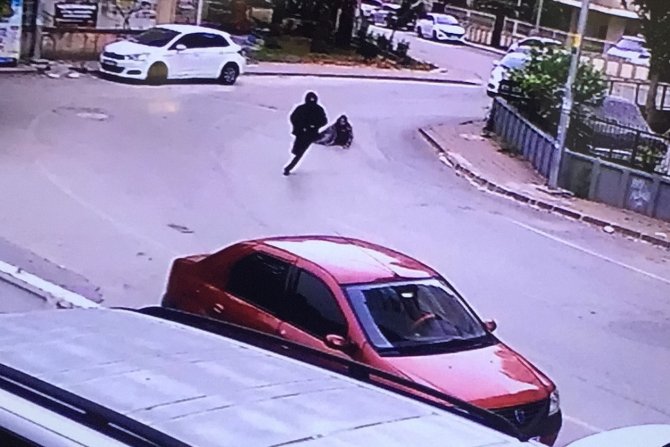 Kapkaççı dehşeti kamerada