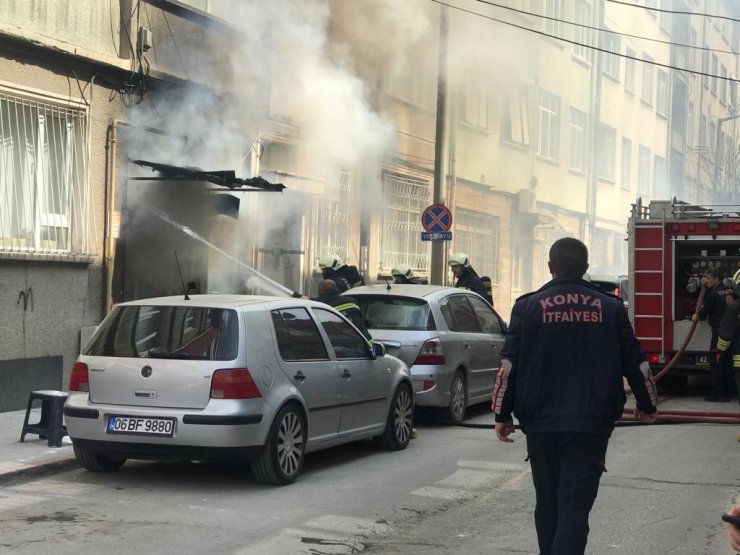 Konya'da camiye gitti, döndüğünde iş yerini alevler içinde buldu