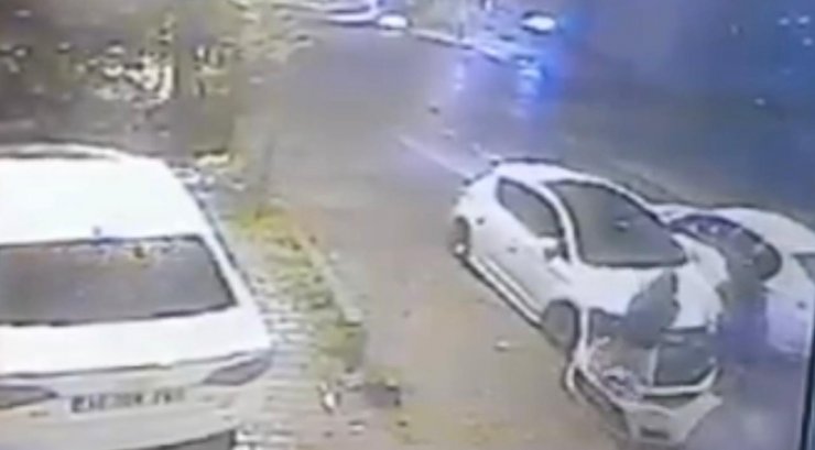 12 saniyede far hırsızlığı 