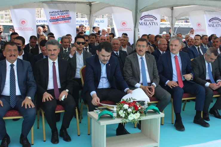 Bakan Kurum: Milletimiz cevabı sandıkta verecek