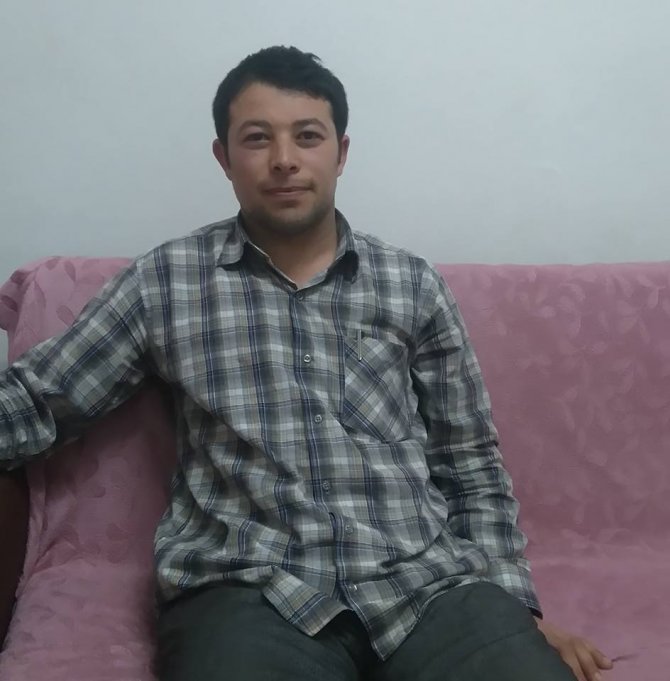 Bir kişi kömürlükte asılı halde bulundu