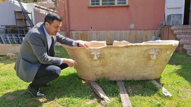 Bir tonluk 1800 yıllık mermer küvet Afrodisias Müzesi’nde sergilenecek