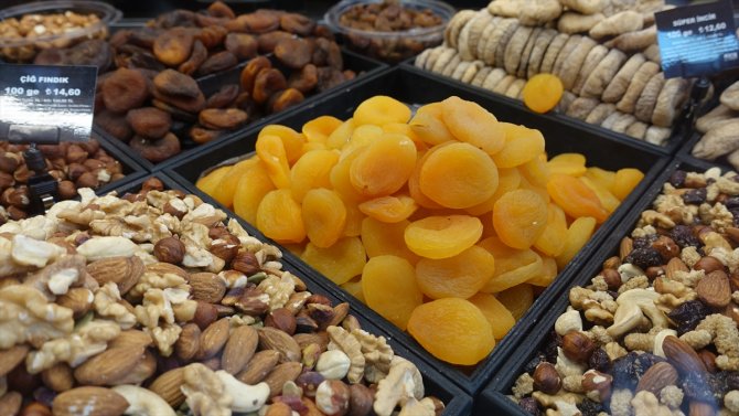 Kuru meyve ihracatında "liderliği" kayısı aldı