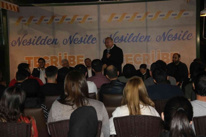 İçişleri Bakanı Soylu, Diyarbakır’da gençlerle buluştu