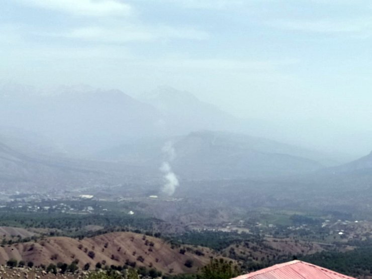 Irak'ın kuzeyindeki PKK hedefleri füzelerle vuruldu