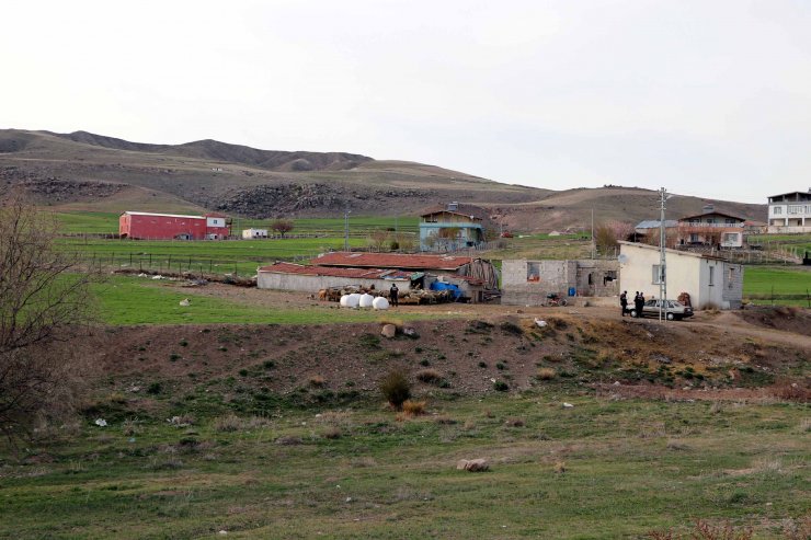 Komşuların hayvanlara 'su verme' kavgası kanlı bitti: 1 ölü, 2 yaralı