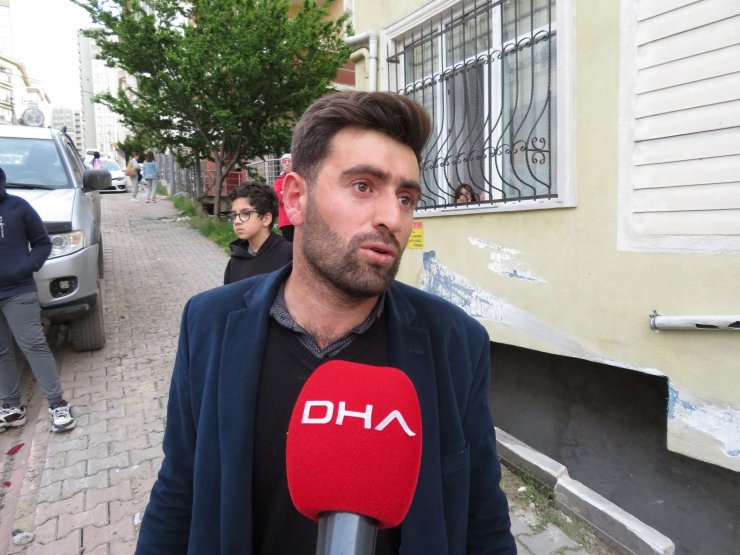 Sokakta kayan iş makinesi ortalığı birbirine kattı