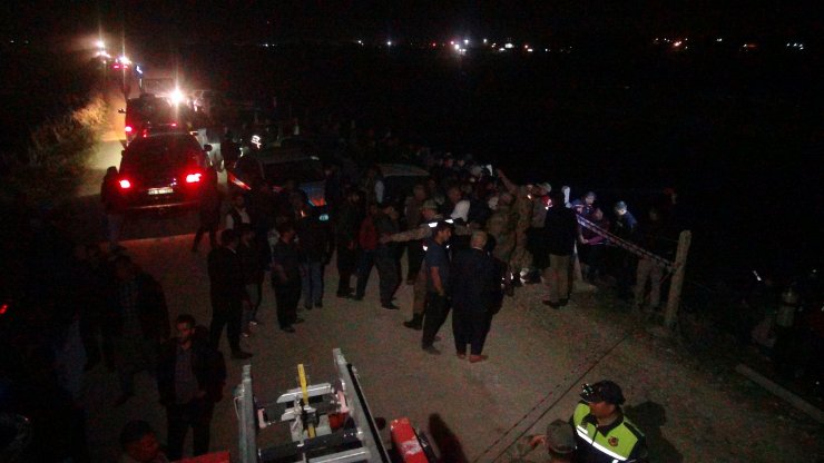 Ticari araç sulama kanalına uçtu: 3 ölü