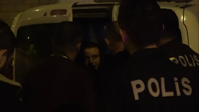 Alkollü genç, para yüzünden tartıştığı babasının başına mermer ile vurarak öldürdü