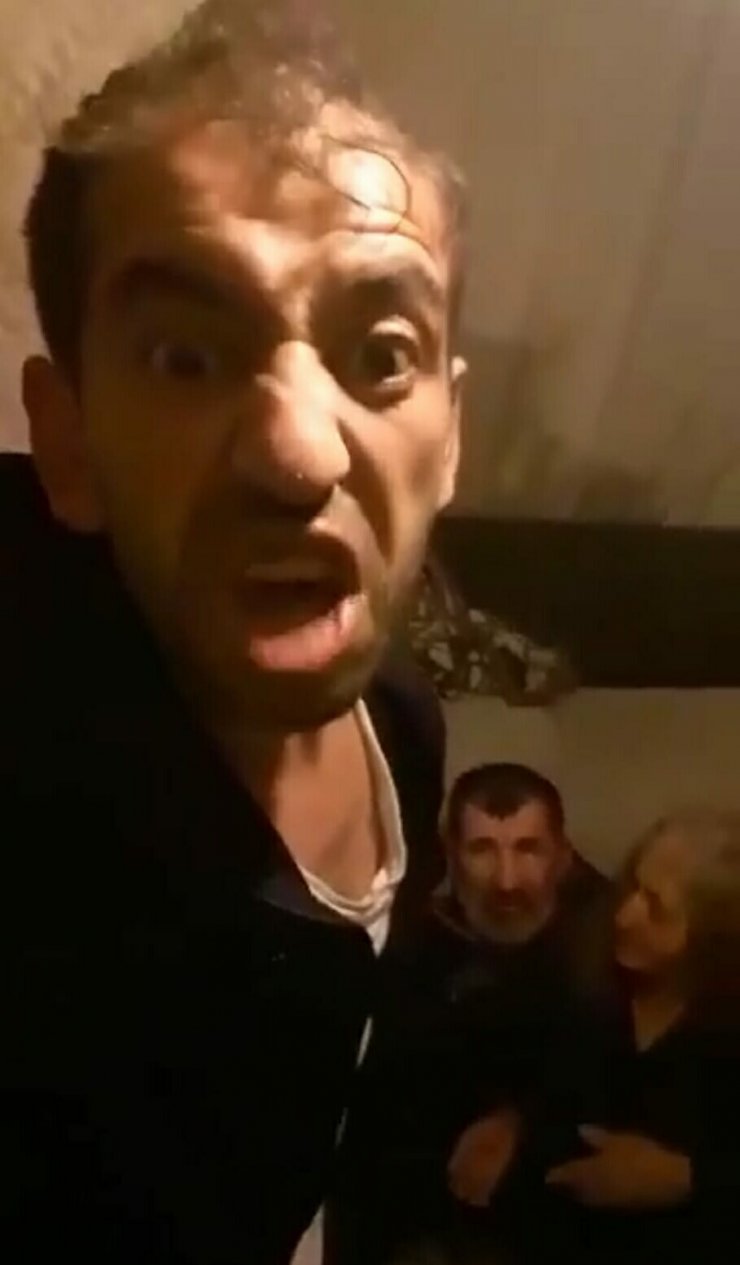 Babasını ve babaannesini dövdüğü görüntüleri sosyal medyada paylaştı, tutuklandı