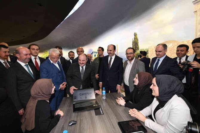 Bakan Varank: “Kapsül Teknoloji Platformu Türkiye’ye örnek olacak”