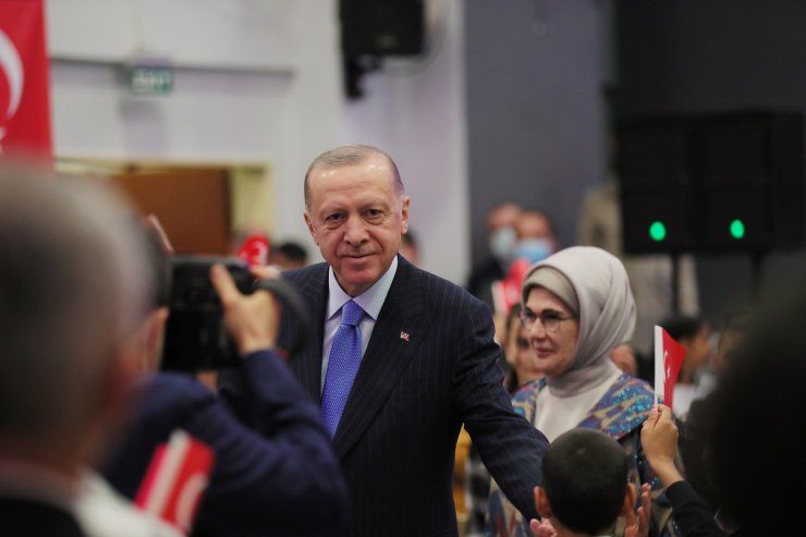 Cumhurbaşkanı Erdoğan çocuklarla iftar yaptı