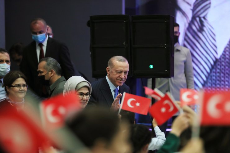 Cumhurbaşkanı Erdoğan çocuklarla iftar yaptı