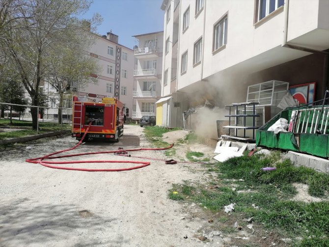 Konya'da bir marketin deposunda çıkan yangın söndürüldü