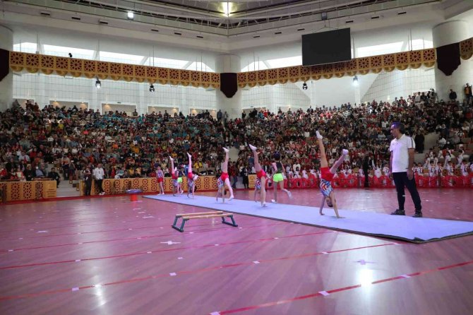 Konya’da 23 Nisan Ulusal Egemenlik ve Çocuk Bayramı coşkuyla kutlandı