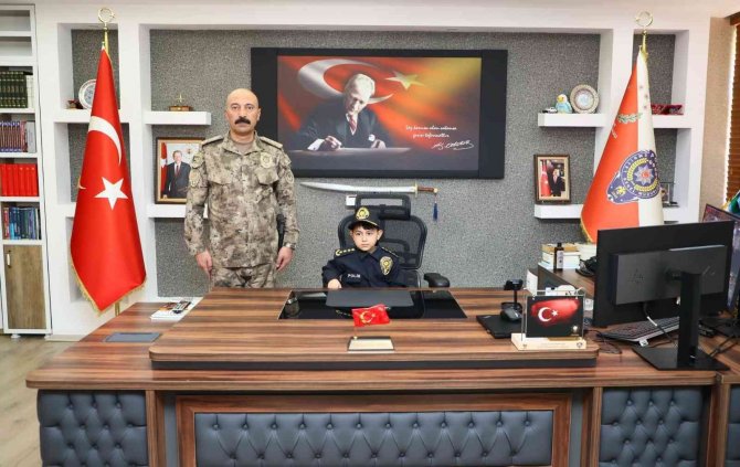 Küçük Toprak, Hakkari Emniyet Müdürü oldu