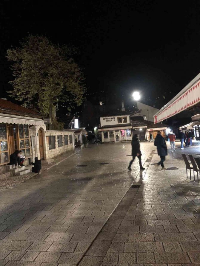 Mostar’da 5.7 büyüklüğünde deprem: 1 ölü, çok sayıda var