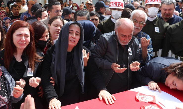 Şehit Teğmen Kerek, toprağa verildi