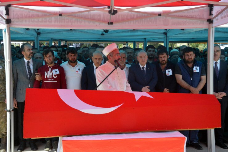 Şehit Uzman Çavuş Furkan Gök toprağa verildi