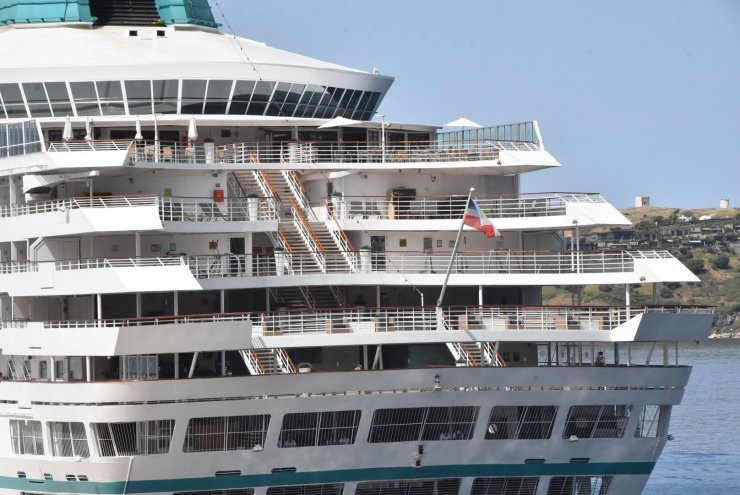 Sezonun ilk kruvaziyeri 526 turist getirdi