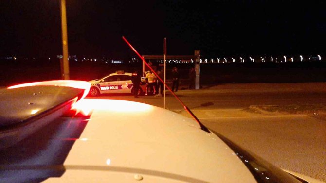 Alkolü olan karavan sürücüsü polise zor anlar yaşattı