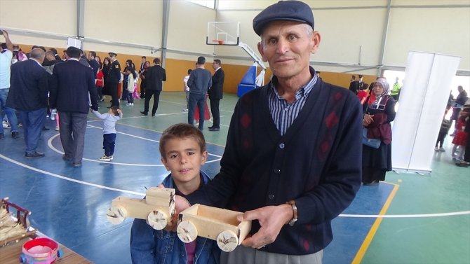 Karapınar'da dedemin oyuncağı yarışması gerçekleştirildi