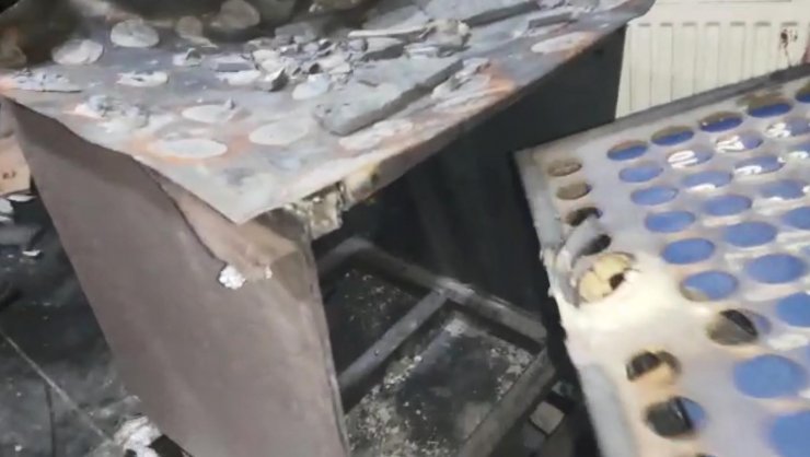 Derneğe kumar baskını; malzemeleri asansörlü mekanizma ile gizlemişler