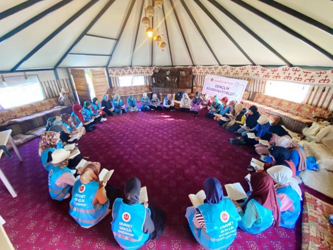 Diyanet’ten gençlere Ramazan kampı