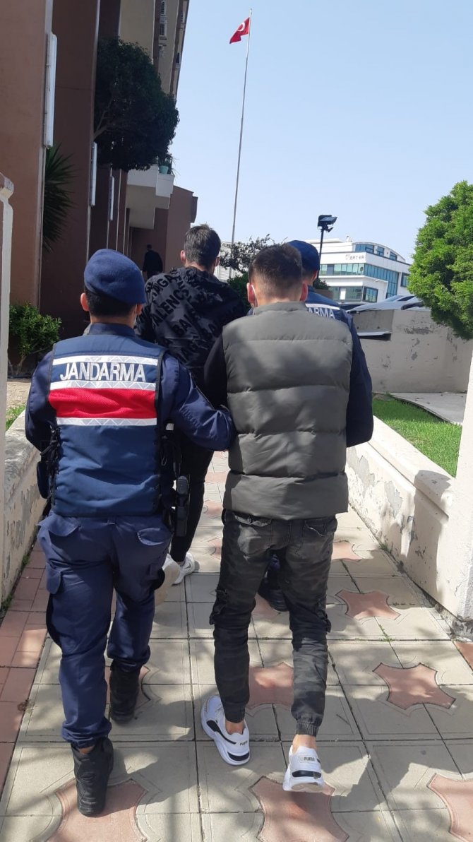 Jandarma işçi kılığında operasyonla aranan şahsı yakaladı