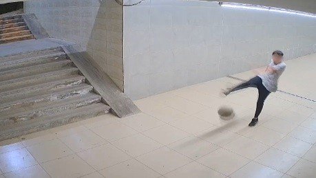 Konya'da çocukların alt geçitteki kameraları kırma eğlencesi pahalıya patladı!