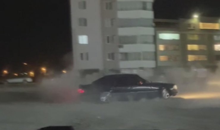 Konya'da gece vakti drift yapan kişinin ehliyetine el konuldu, para cezası kesildi