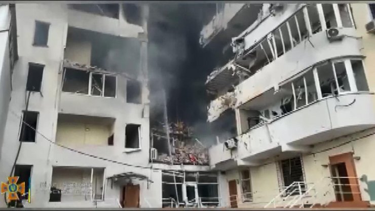 Odessa’da bombardıman sonrası kurtarma çalışmaları