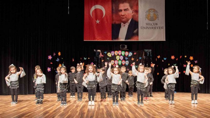 SÜ'de Ulusal Egemenlik ve Çocuk Bayramı kutlandı