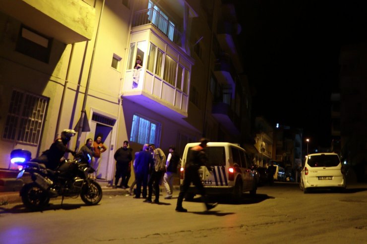 Şüpheliyi kovalarken bekçinin bacağına demir korkuluk saplandı