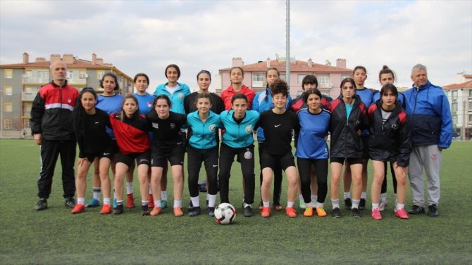 'Kız çocukları futbol mu oynarmış?' algısını yıktılar