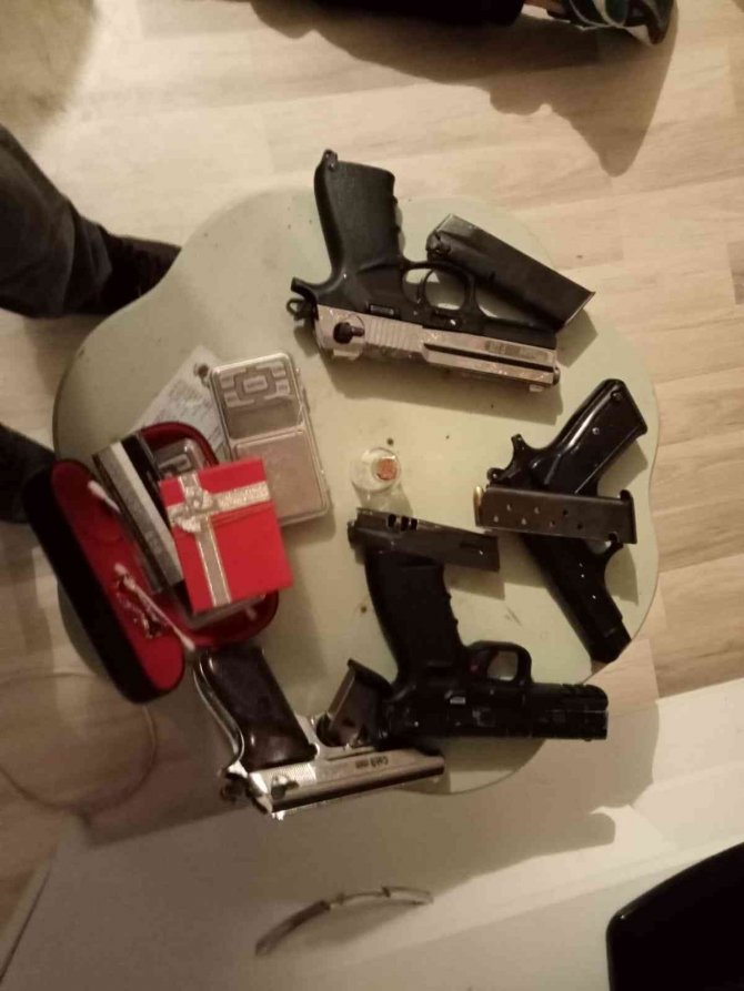 Zehir tacirlerine operasyon