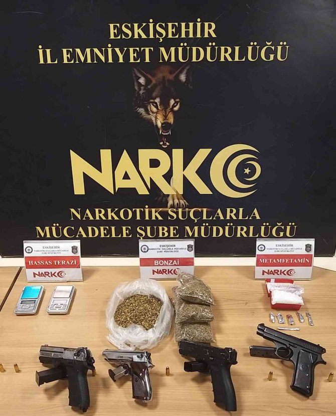 Zehir tacirlerine operasyon