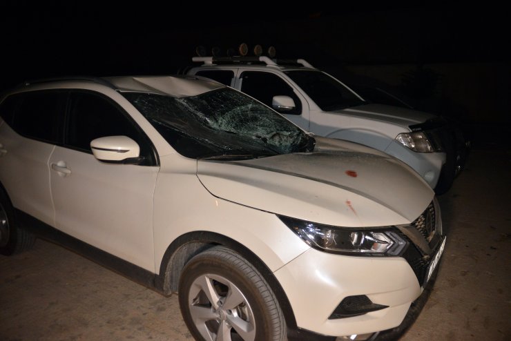 12 yaşındaki çocuk 9’uncu kattan cipin üzerine düştü