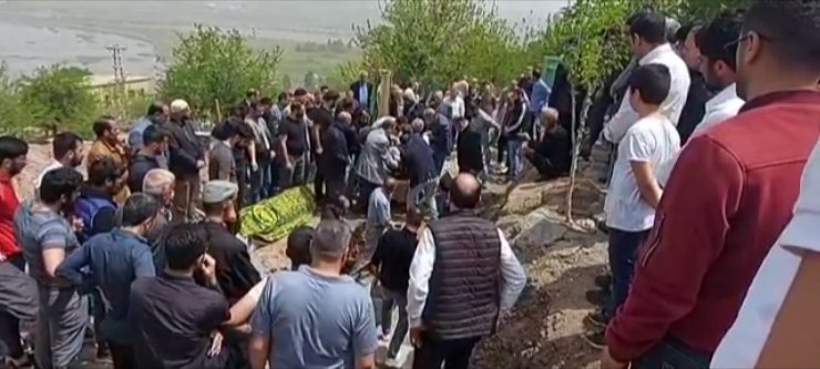 Annesinin cenazesini getirirken kazada öldü