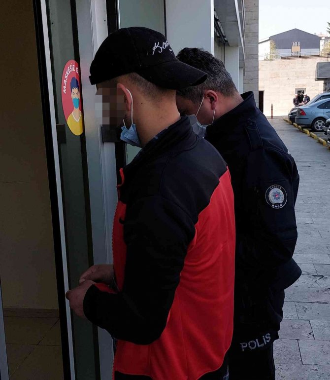 Bayılınca kaldırıldığı hastanede başka hastanın parasını çaldı