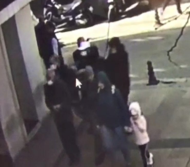 Hırsızlar sırt çantasından 50 bin euro çaldı