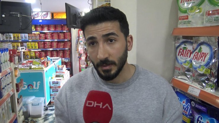 Hırsızları bastonuyla kovaladı