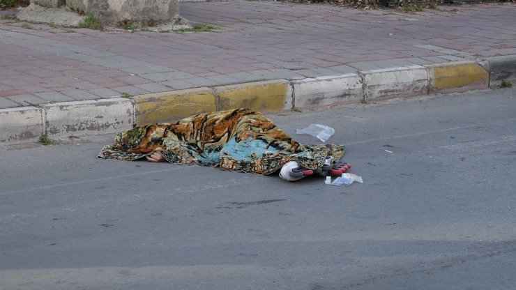 Otobüsün altında kalan patenli çocuk öldü