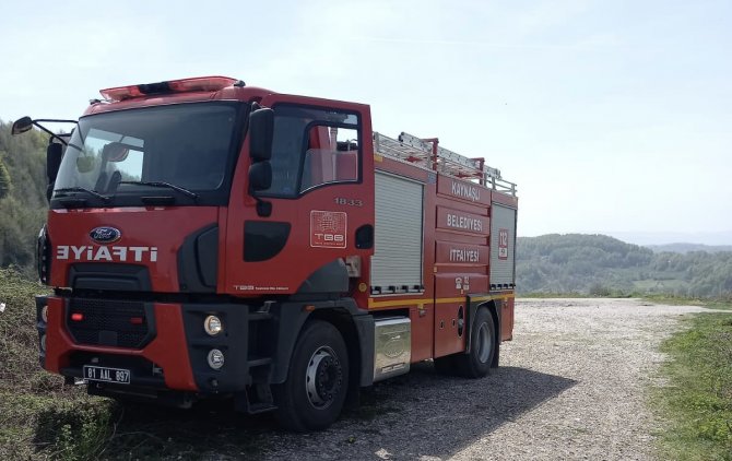 Şarampole uçan araç alev alev yandı